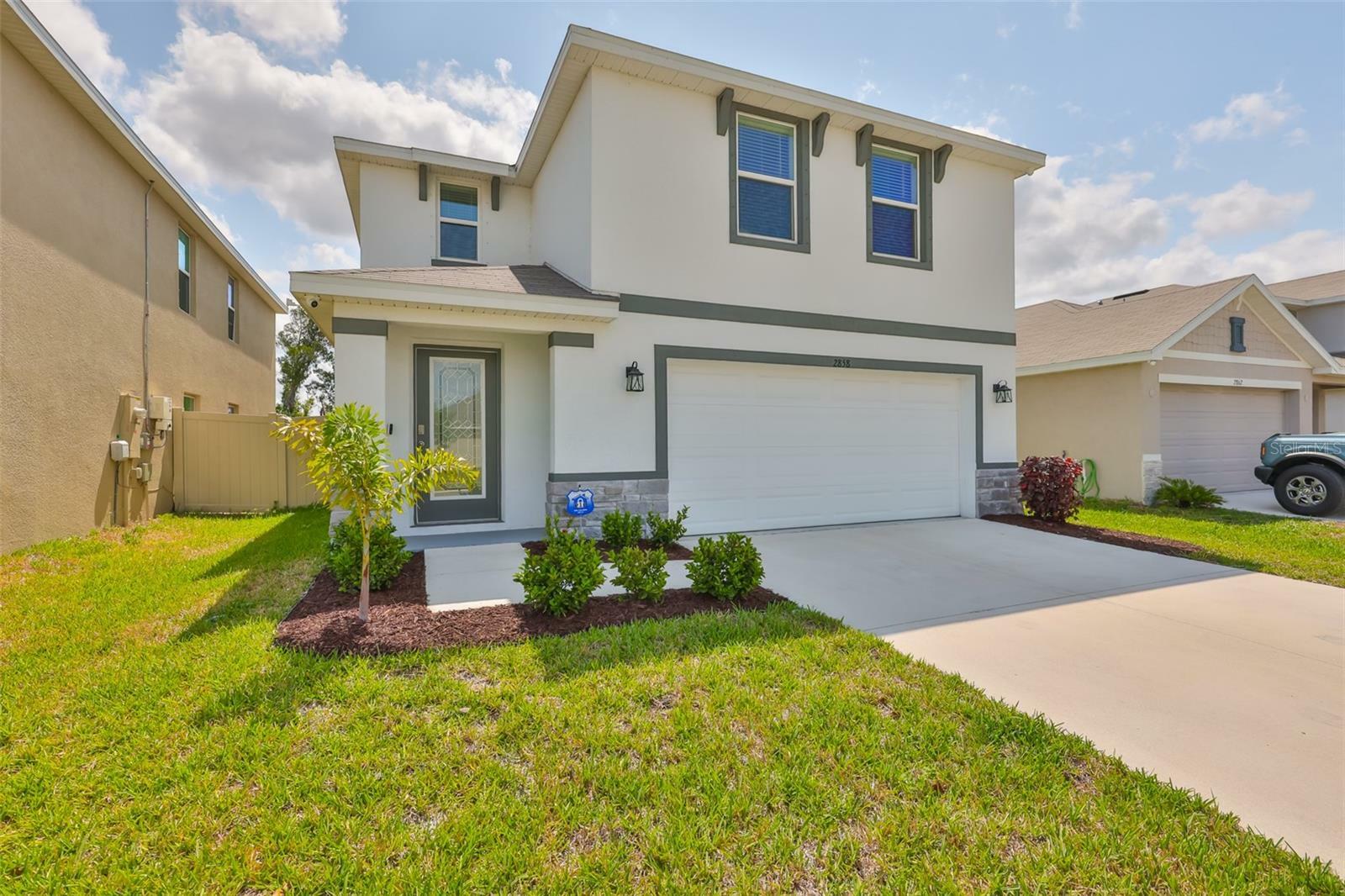 Property Photo: 2858 Star Anise Lane FL 33598