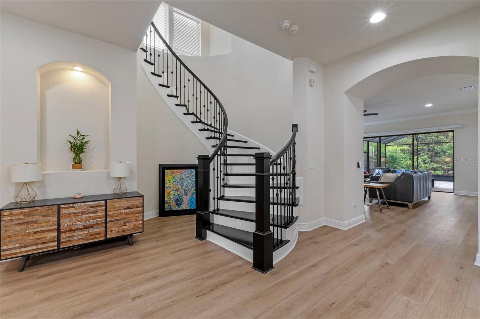 Property Photo: 10819 Savona Way FL 32827