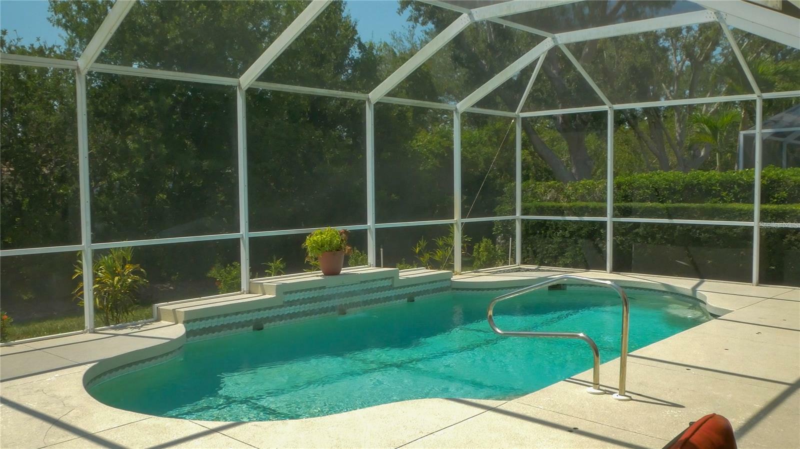 Property Photo: 7424 Arrowhead Run FL 34202