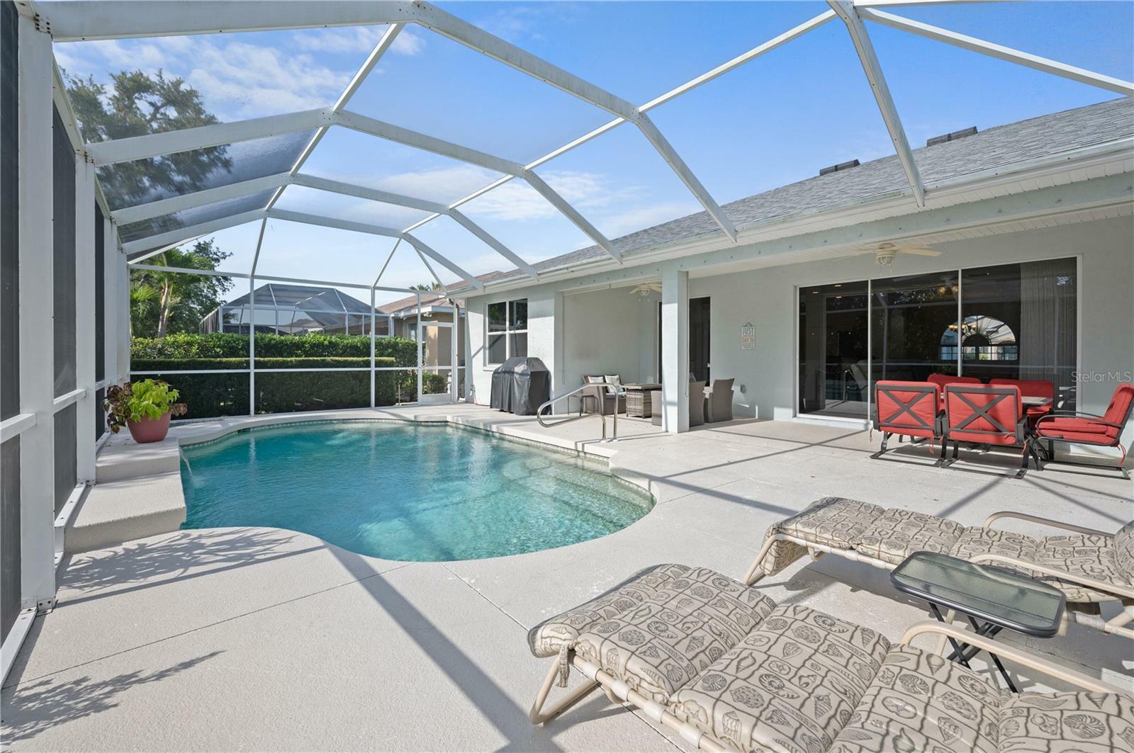 Property Photo: 7424 Arrowhead Run FL 34202