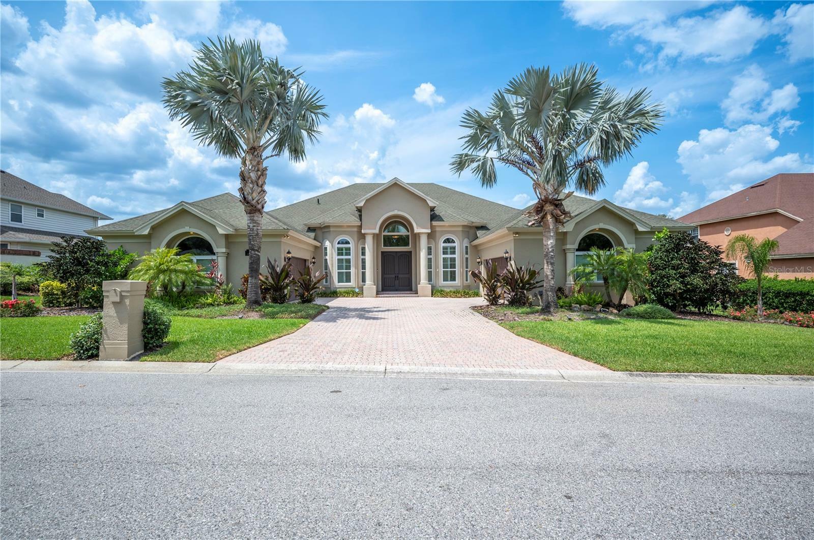 Property Photo: 715 Hanover Court FL 33813