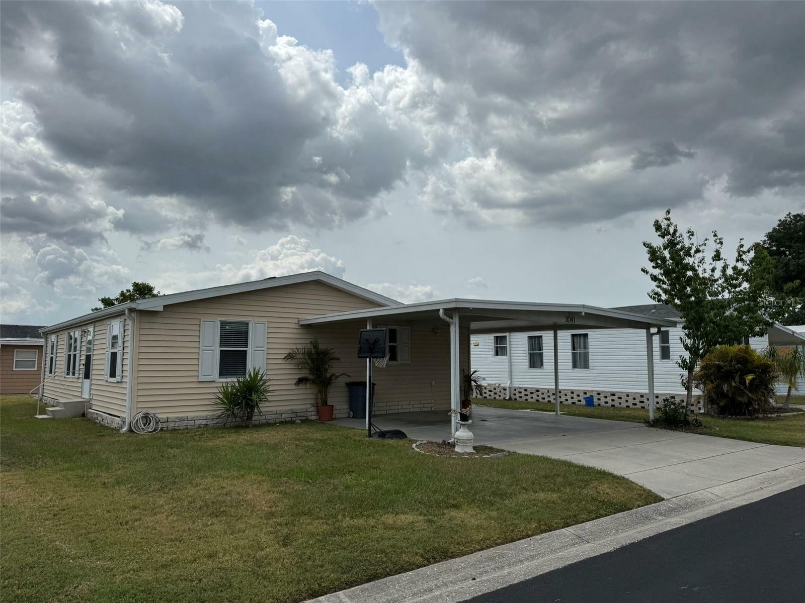 Property Photo: 3041 Short Leaf Street FL 33543