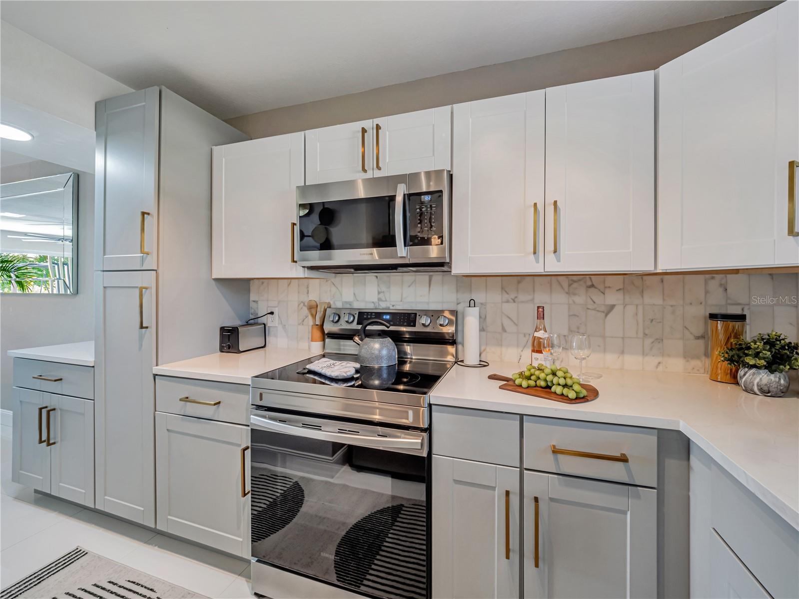 Property Photo: 1174 Villa Lane 115 FL 32712
