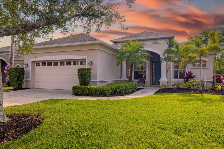 Property Photo:  224 Dahlia Court  FL 34212 
