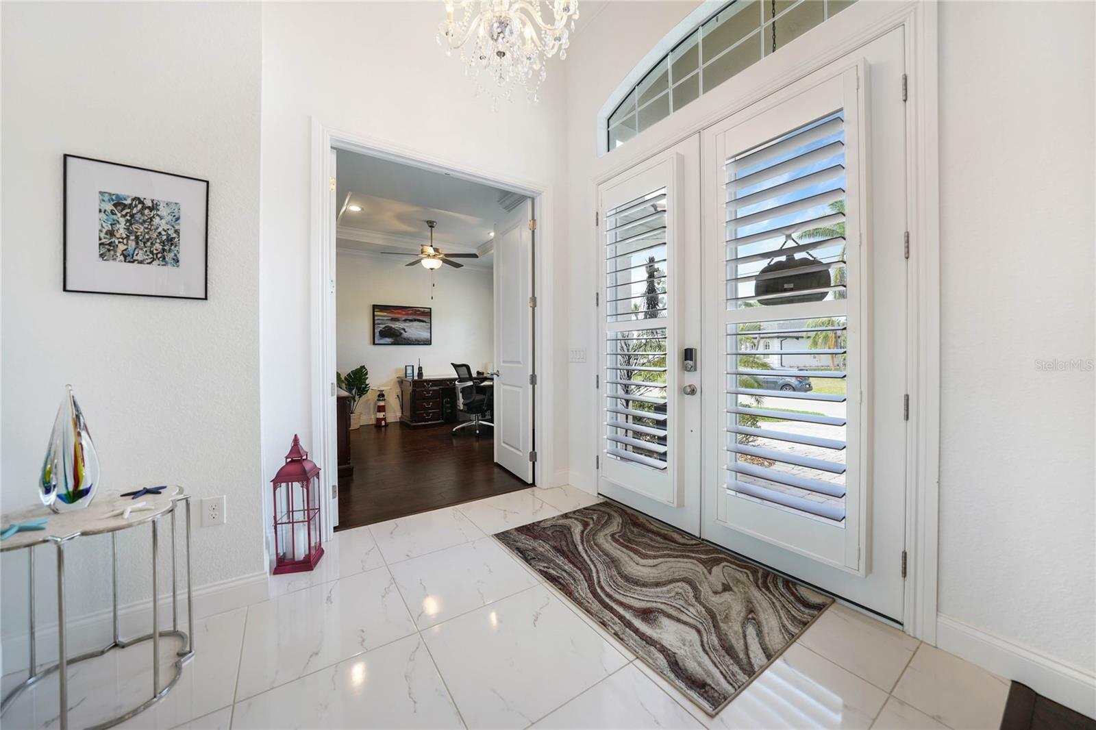 Property Photo: 1010 Mineo Drive FL 33950