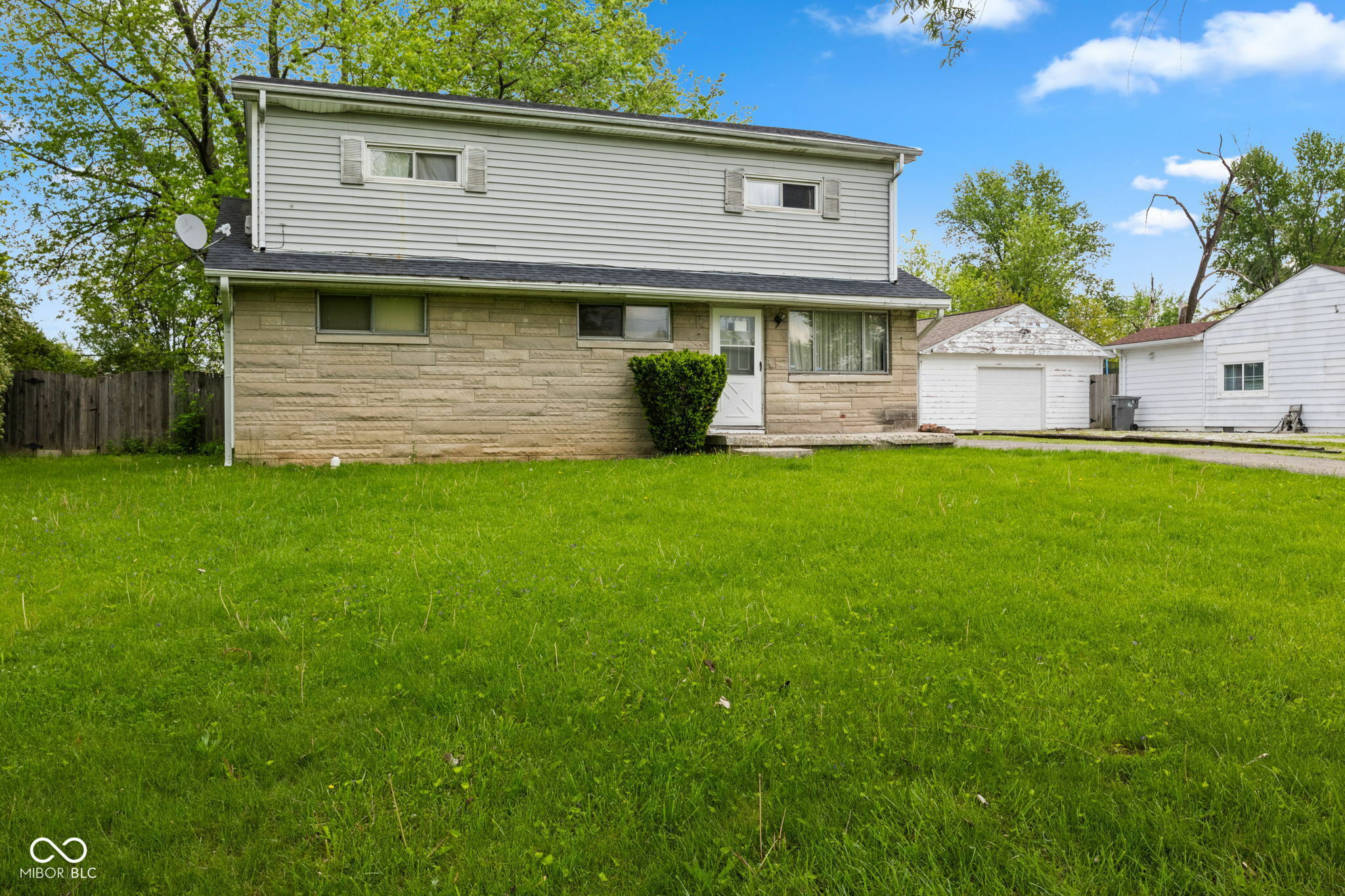 Property Photo: 3425 N Elizabeth Street IN 46226