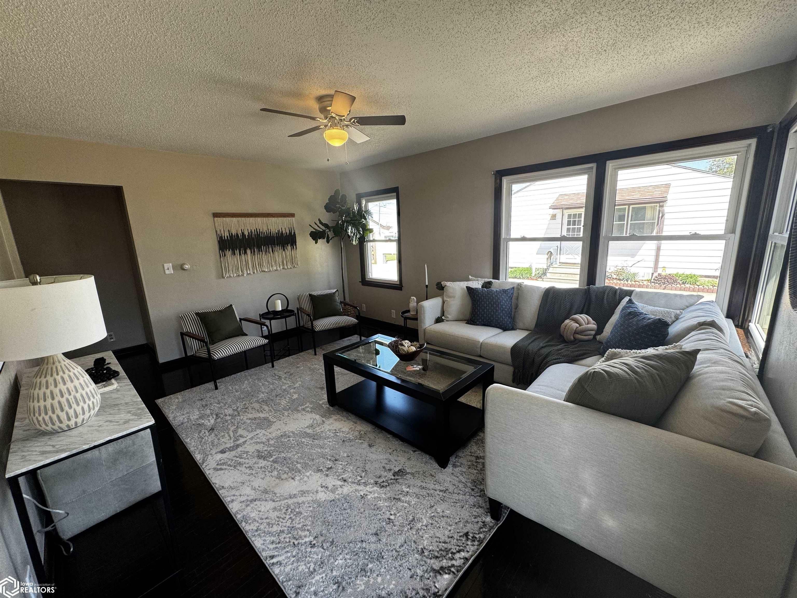 Property Photo: 1610 Elder Drive IA 50158