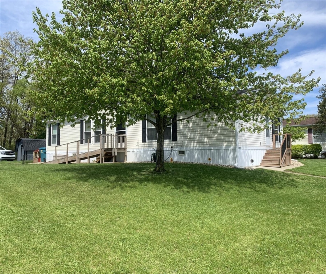 1232 Shiawassee River Road  Three Rivers MI 49093 photo