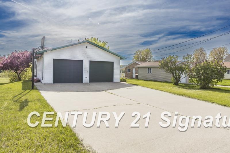 Property Photo: 4684 Benchley Drive MI 48612