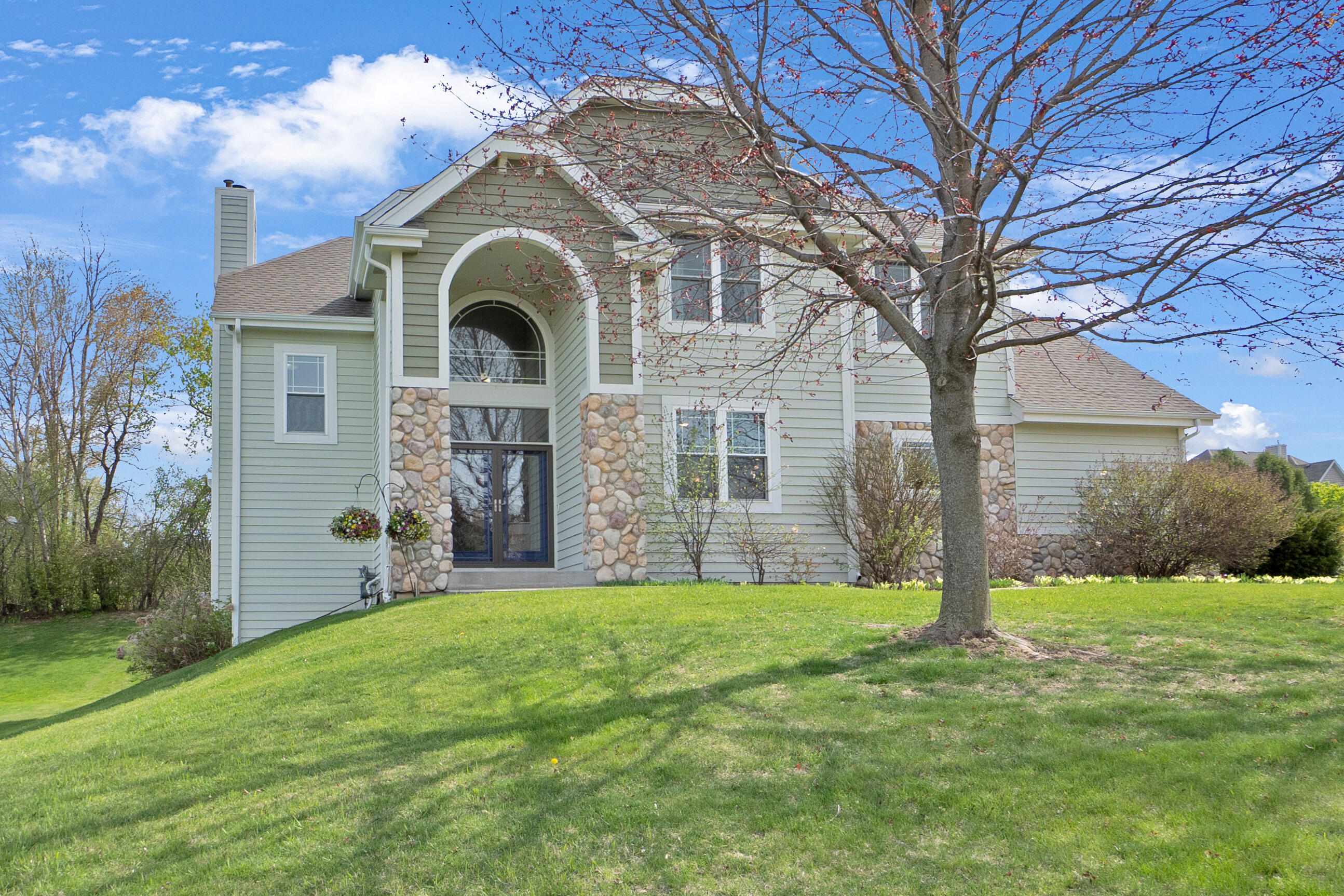 Property Photo: N53w16789 Prairie Dawn - WI 53051