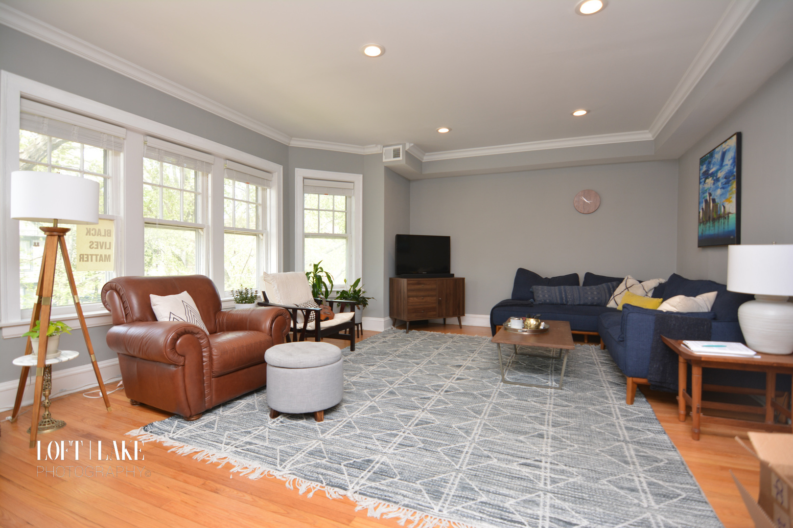 Property Photo: 1707 W Winona Street 2 IL 60640