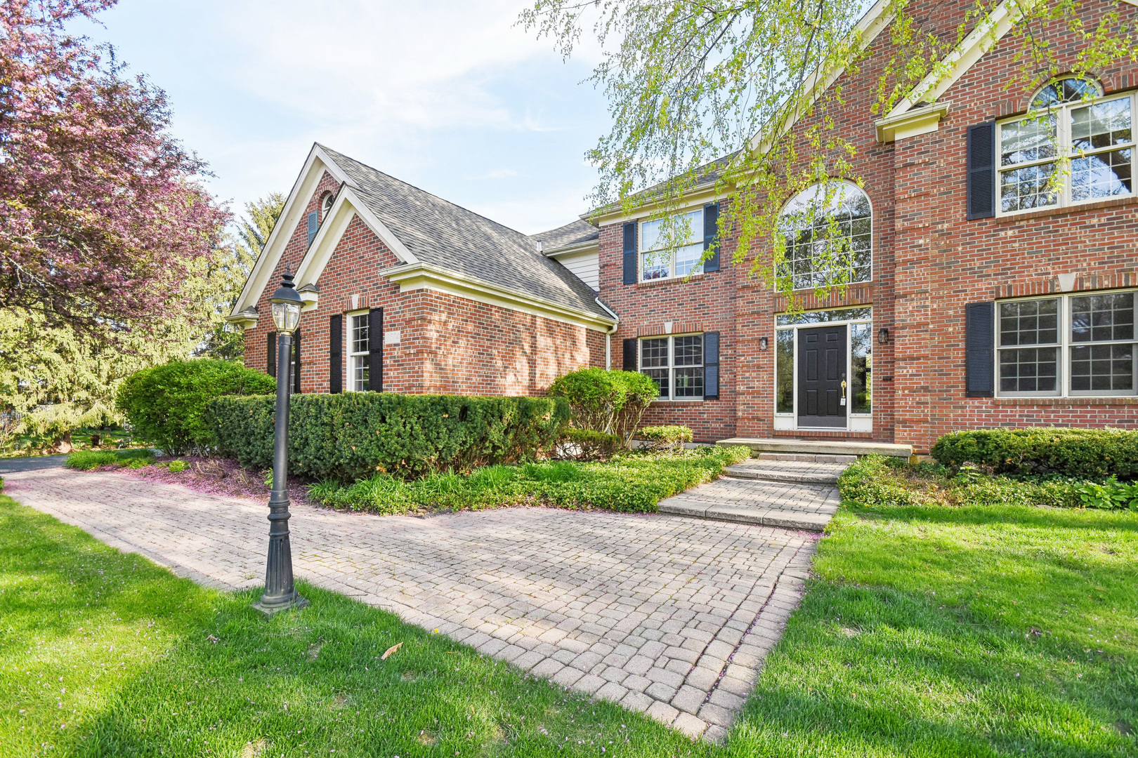 Property Photo: 1514 Sunflower Drive S IL 60178