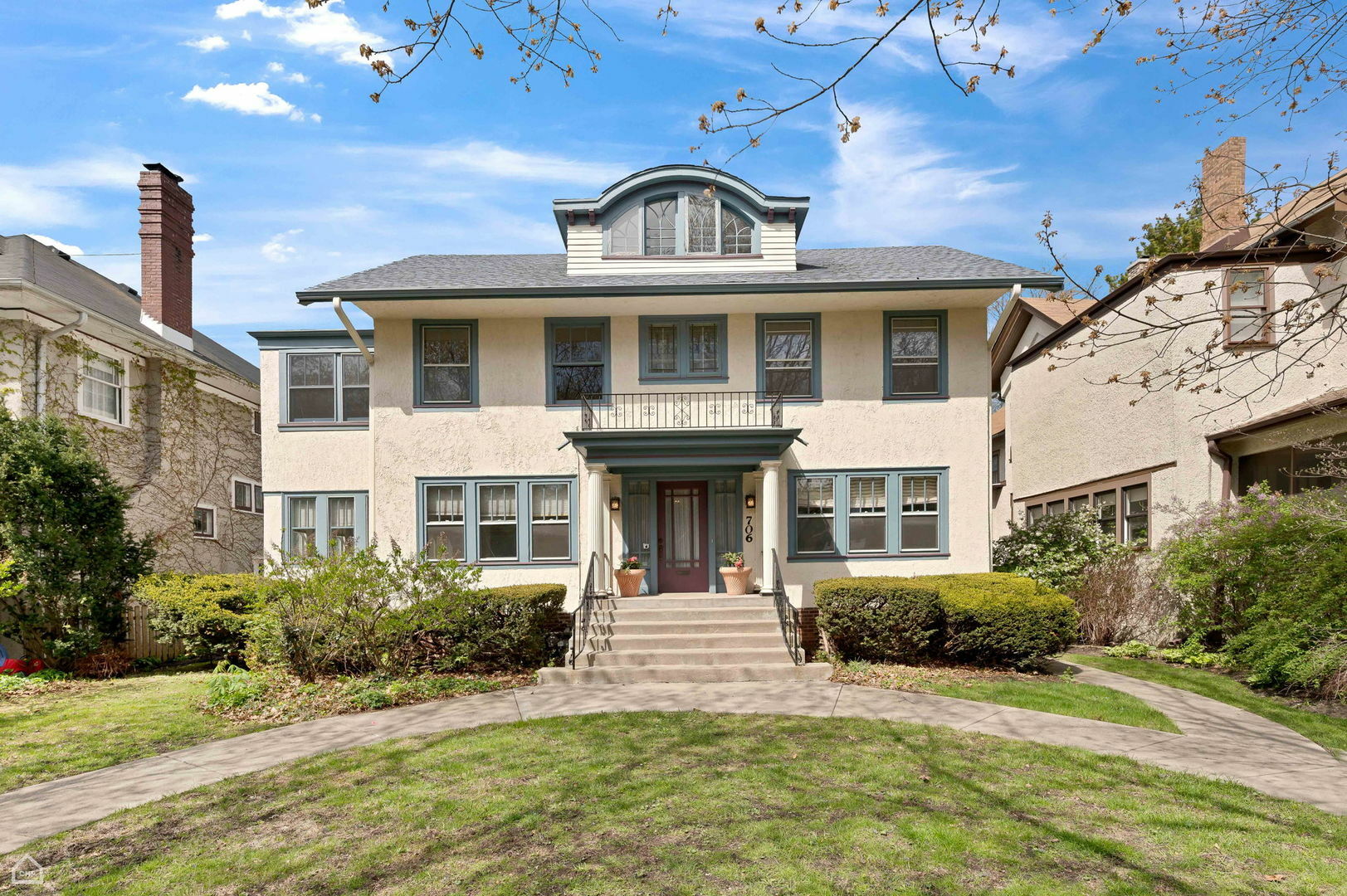 Property Photo: 706 Forest Avenue IL 60202