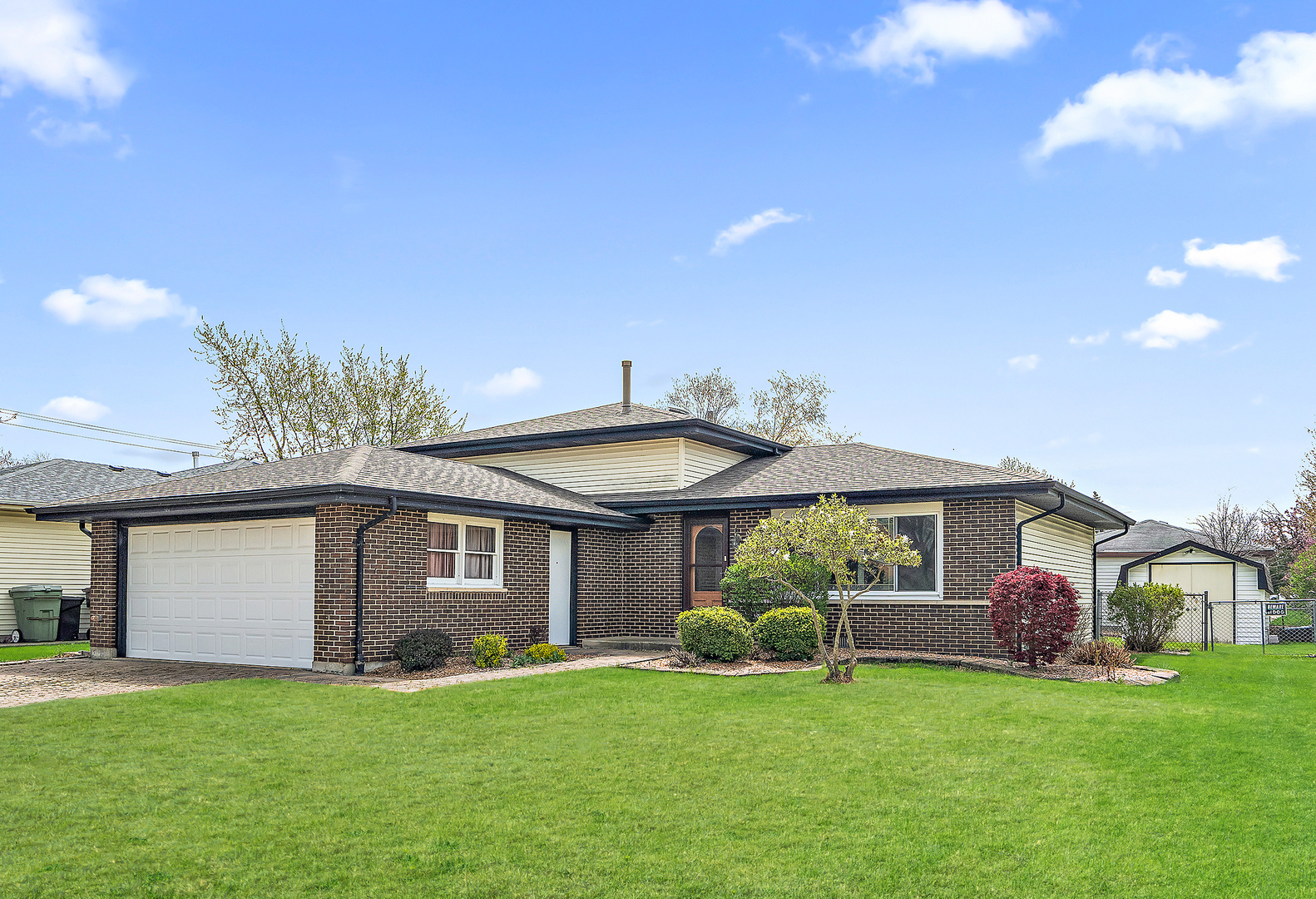 Property Photo: 6407 182nd Street IL 60477