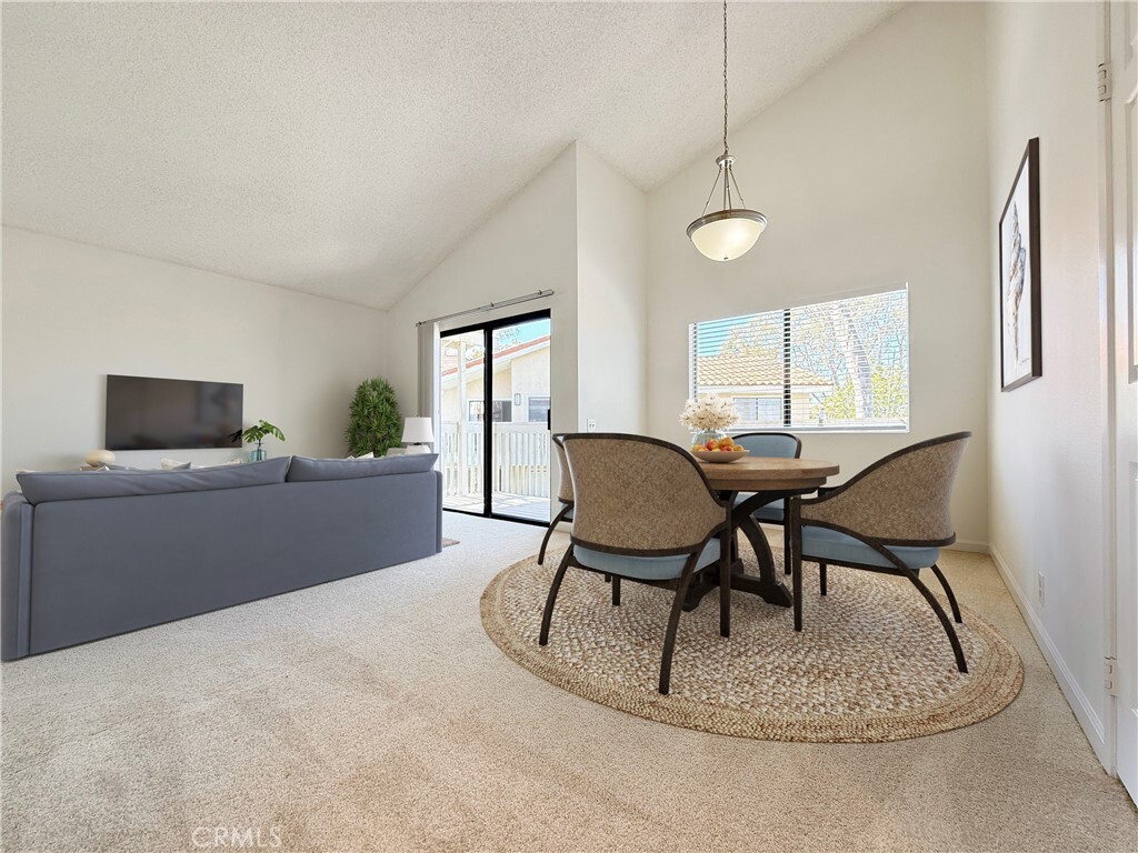 Property Photo:  7422 Seastar Drive 5  CA 92648 