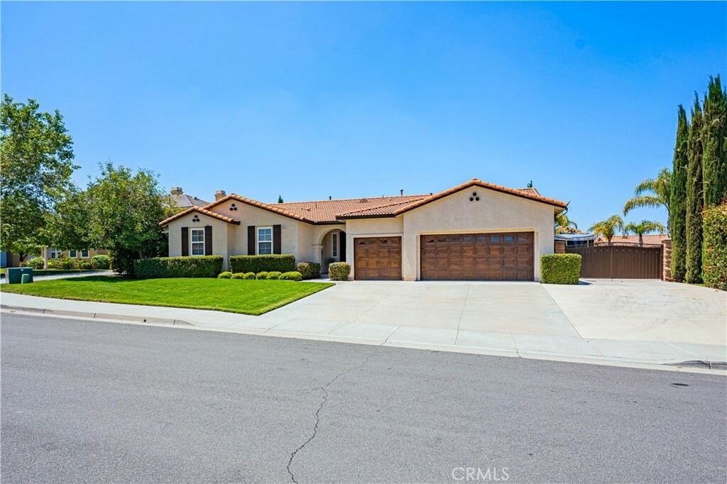 Property Photo: 32821 Sussex Stakes Street CA 92584
