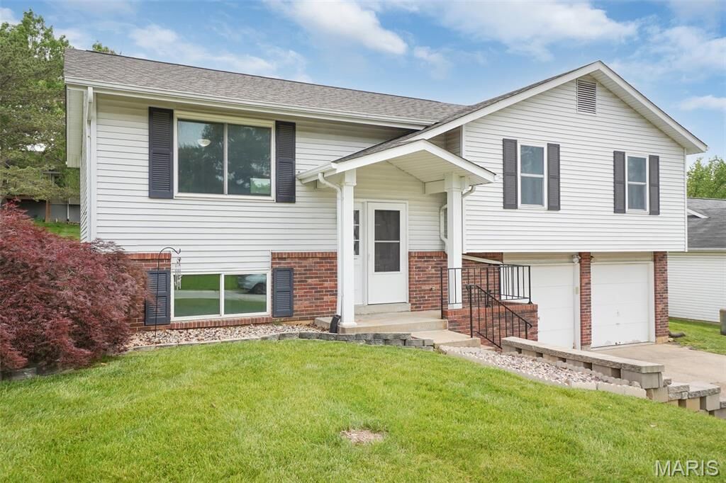 Property Photo: 10 Brooker Court MO 63376