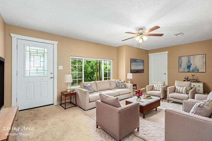 802 W Elder St.  Colmesneil TX 75938 photo