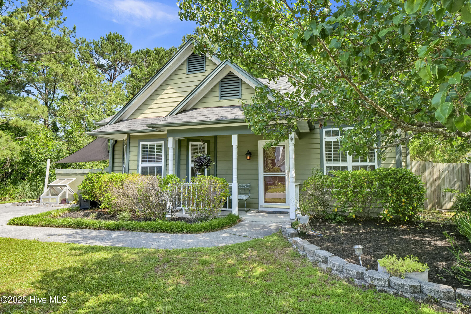 Property Photo:  2216 Sapling Circle  NC 28411 