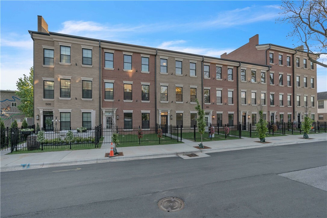 Property Photo: 500 SW B Street 5 AR 72712