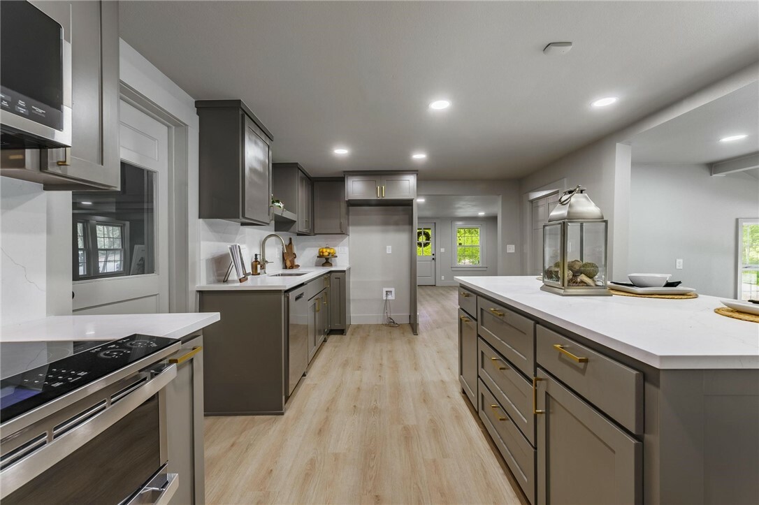 Property Photo: 17950 Clear Water Road AR 72704
