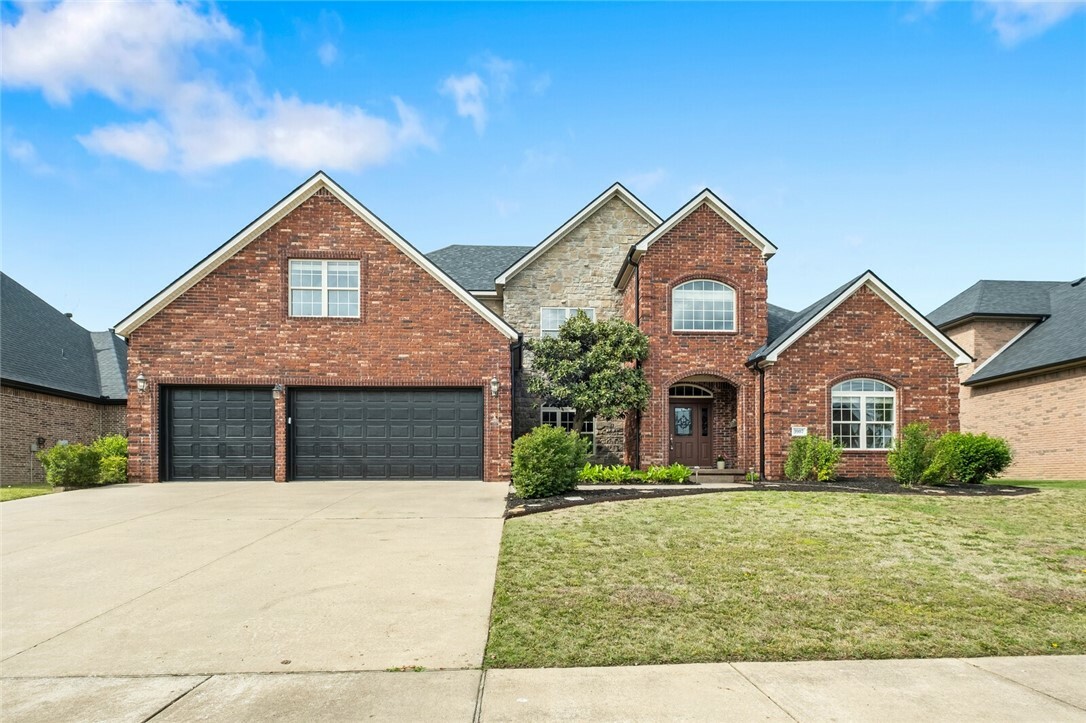 Property Photo: 3907 NE Cadbury Avenue AR 72712