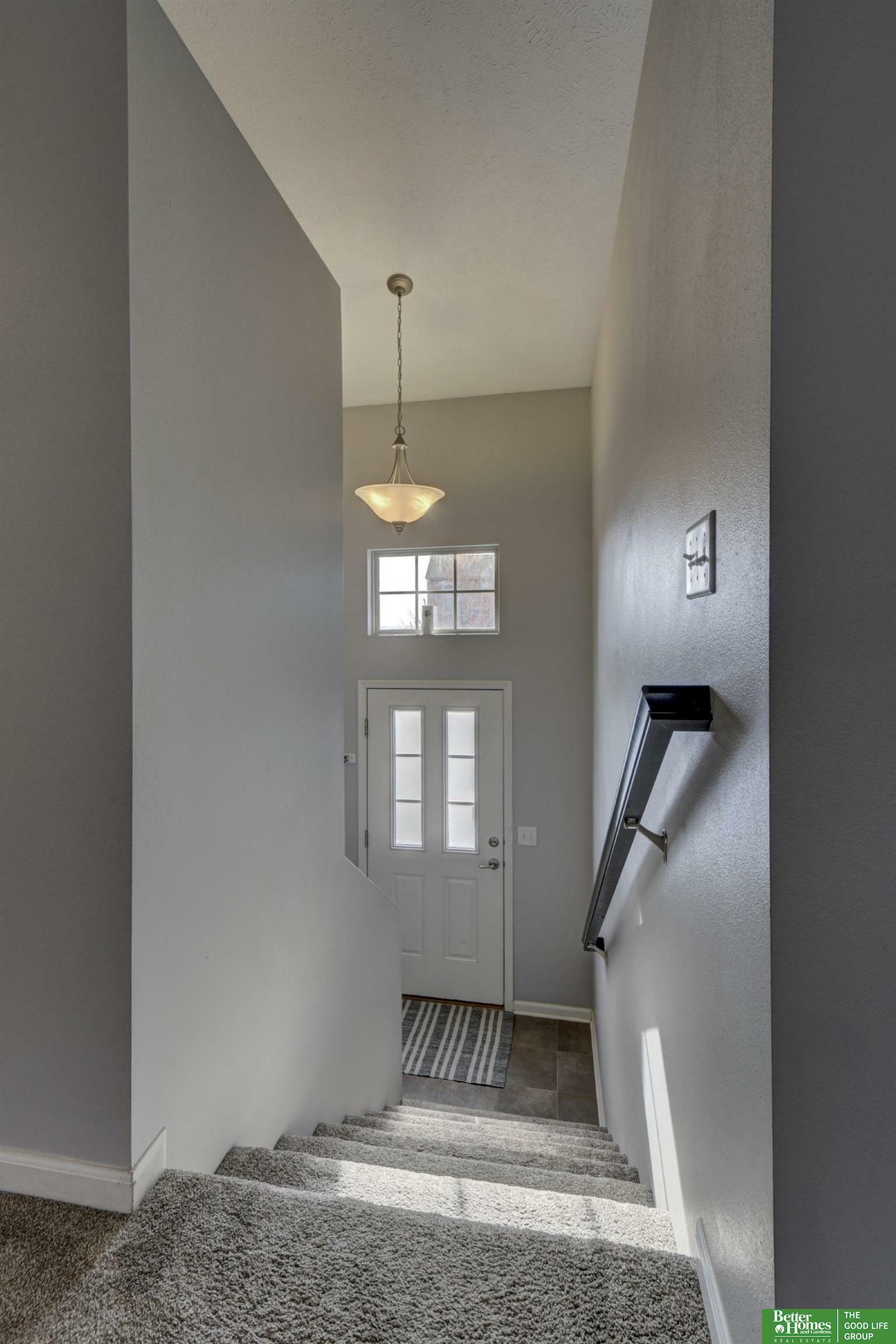 Property Photo: 7302 N 143rd Street NE 68142