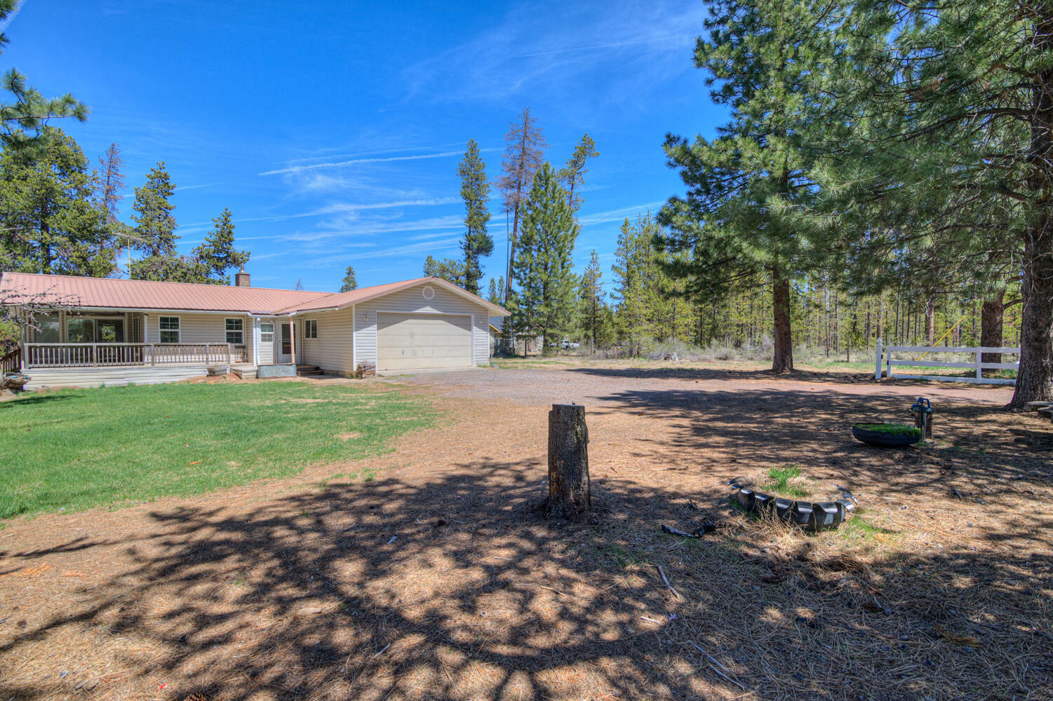 Property Photo: 152898 Long Prairie Drive OR 97739