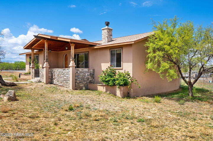 19680 E Ironwood Drive  Mayer AZ 86333 photo