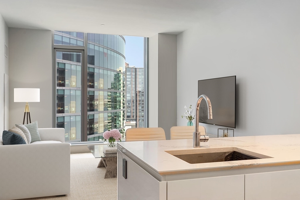 Property Photo: 133 Seaport Blvd 1701 MA 02210
