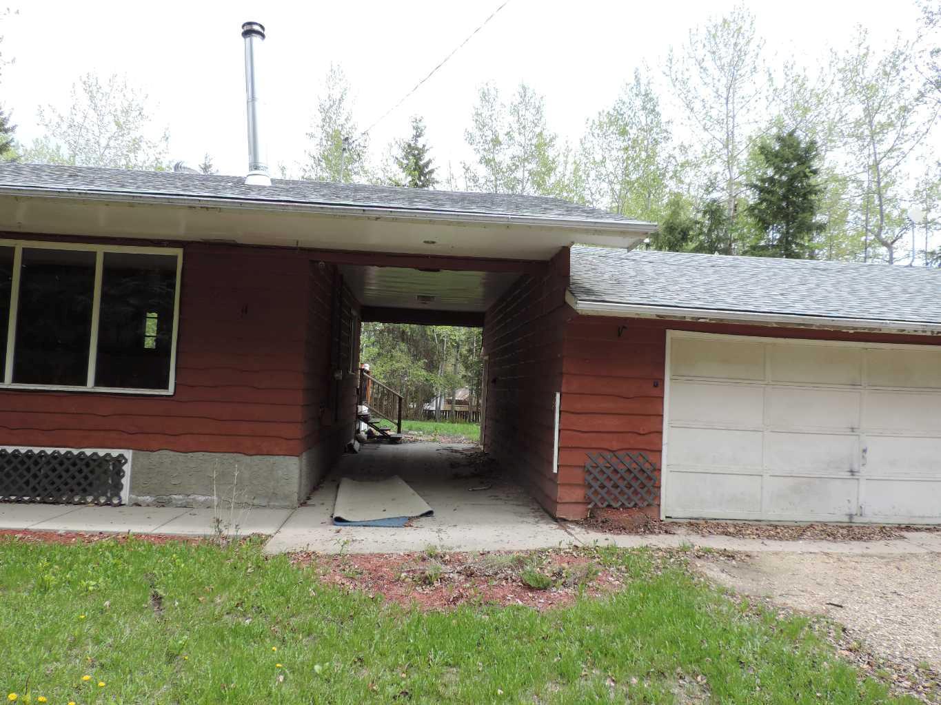 Property Photo: 11 Parkland Way Way AB T0C 2J0