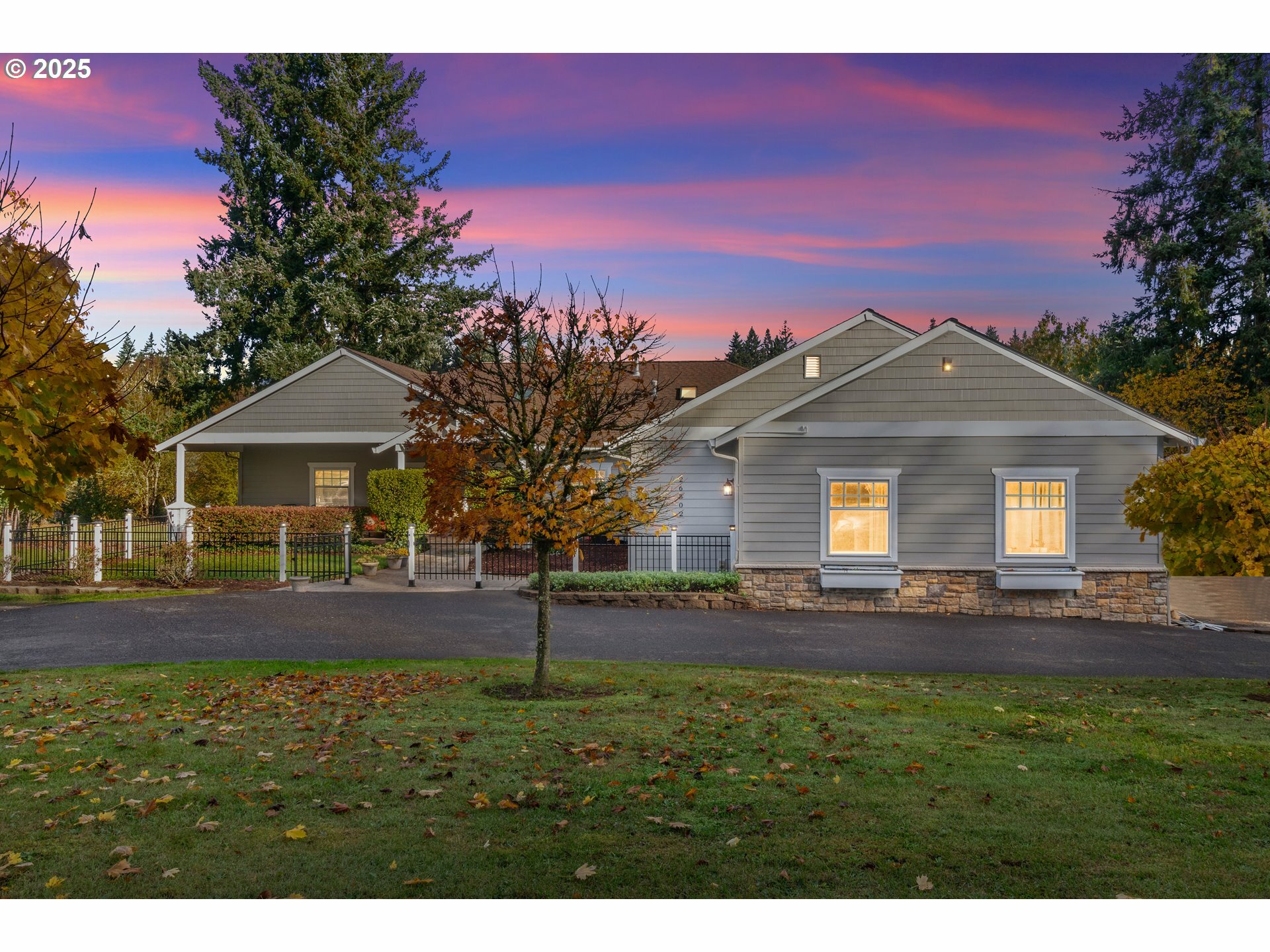 Property Photo: 26500 SE 5th St WA 98607