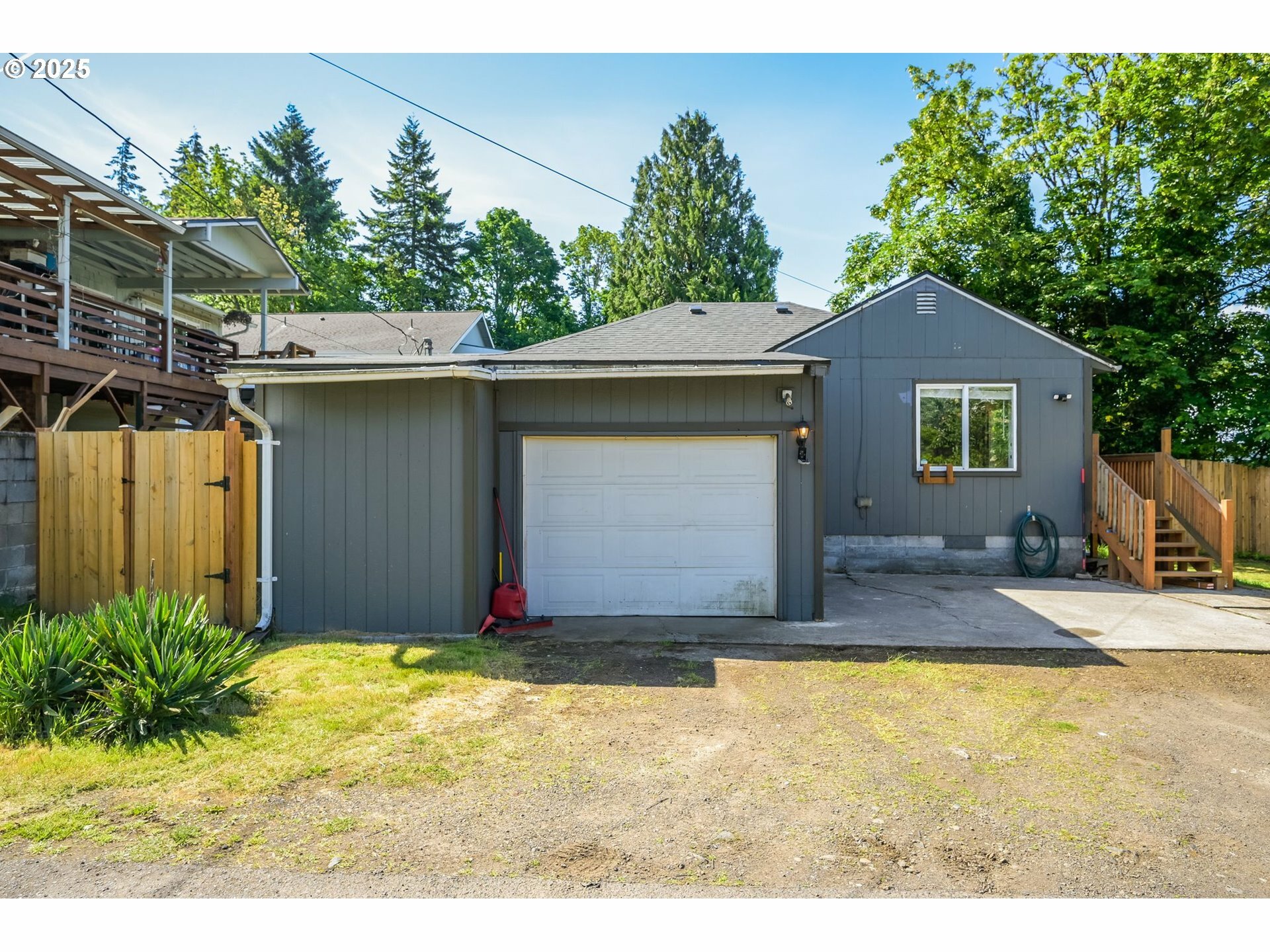 Property Photo:  11 Ashland St  WA 98625 