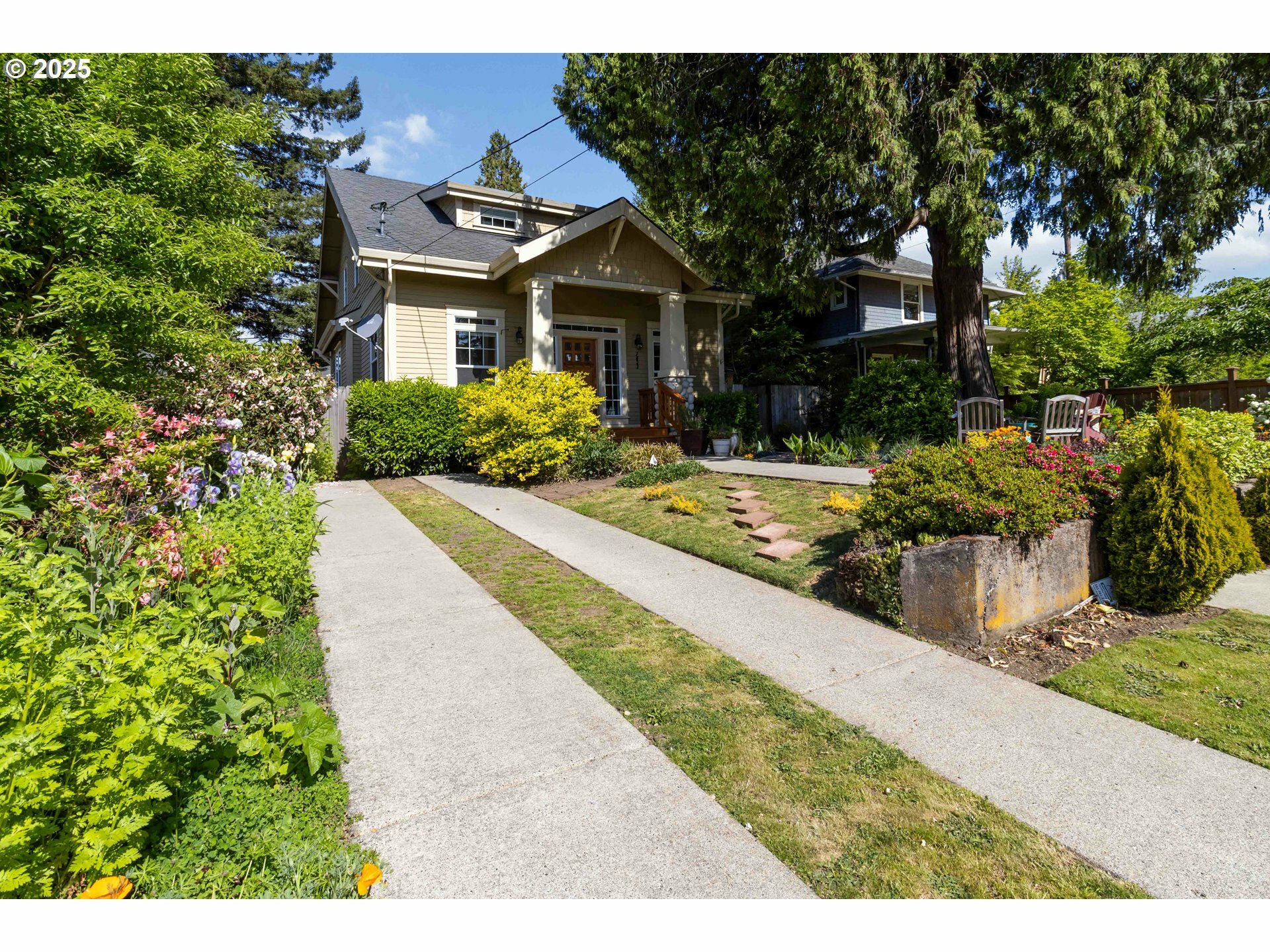 Property Photo: 7033 N Portsmouth Ave OR 97203