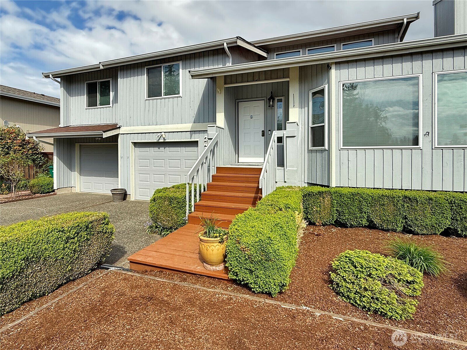 Property Photo: 34120 30th Avenue SW WA 98023