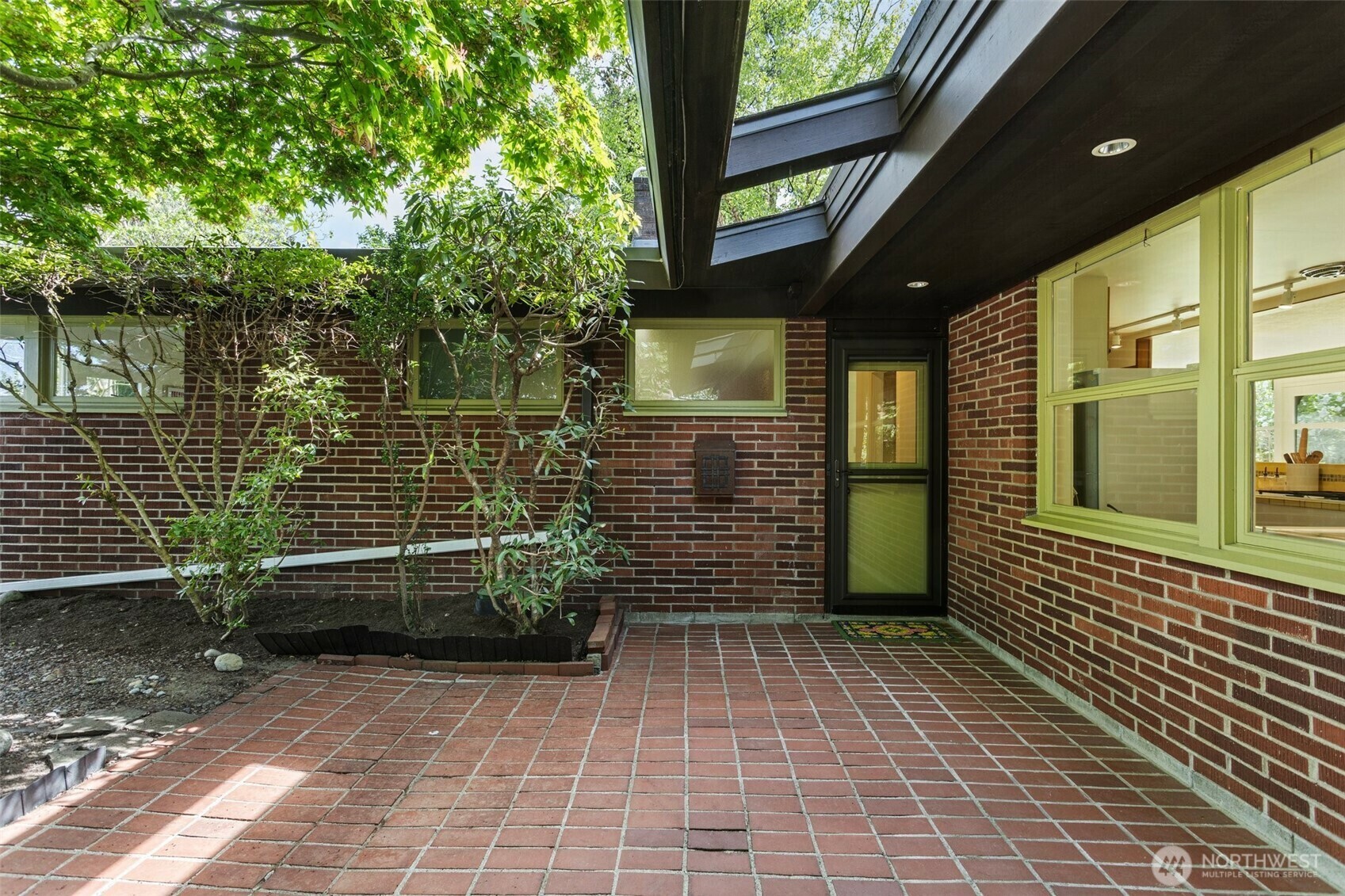 Property Photo: 7300 47th Avenue NE WA 98115