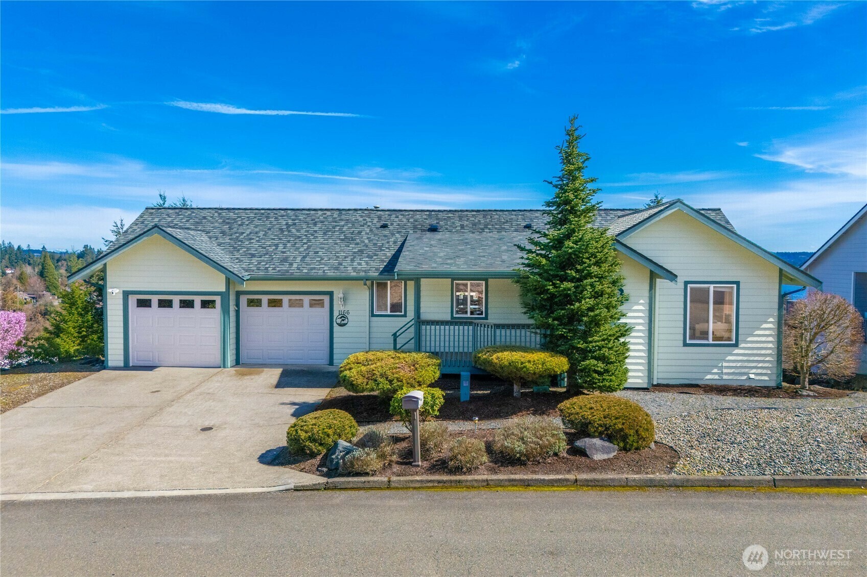 Property Photo: 1166 Daniels Avenue WA 98312