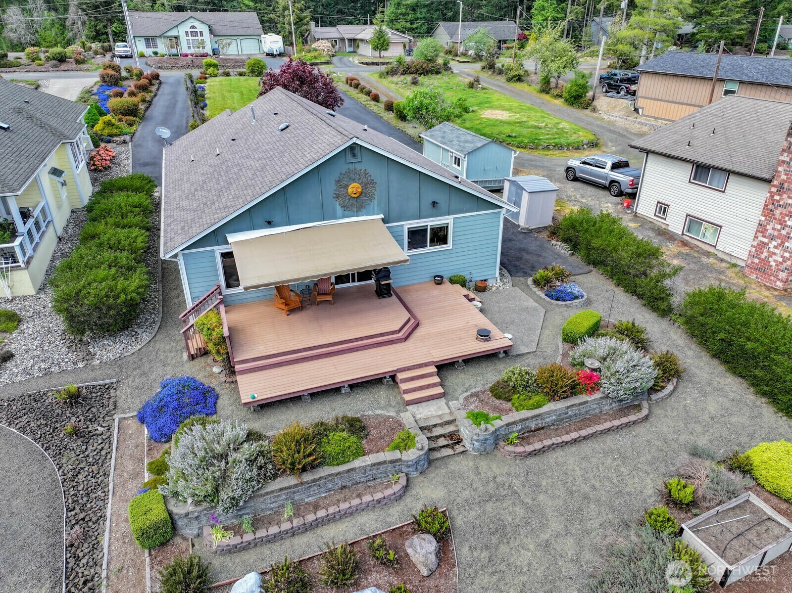 Property Photo: 121 E Connemara Way WA 98584
