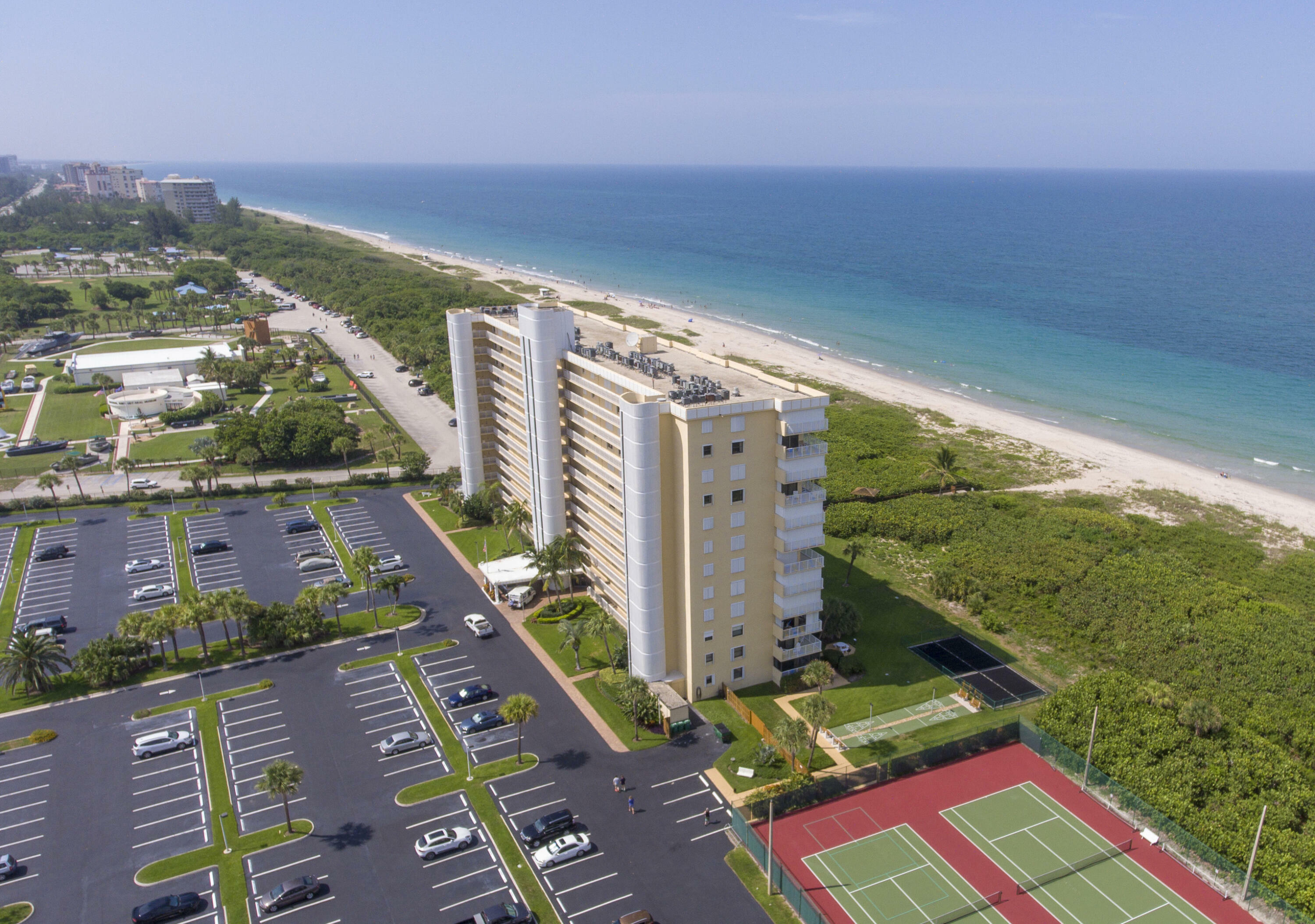 Property Photo: 3200 N Highway A1a 409 FL 34949