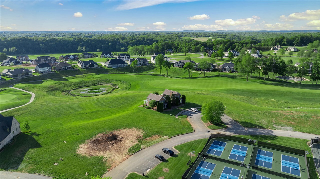 Property Photo: 346 Club Court KY 42103