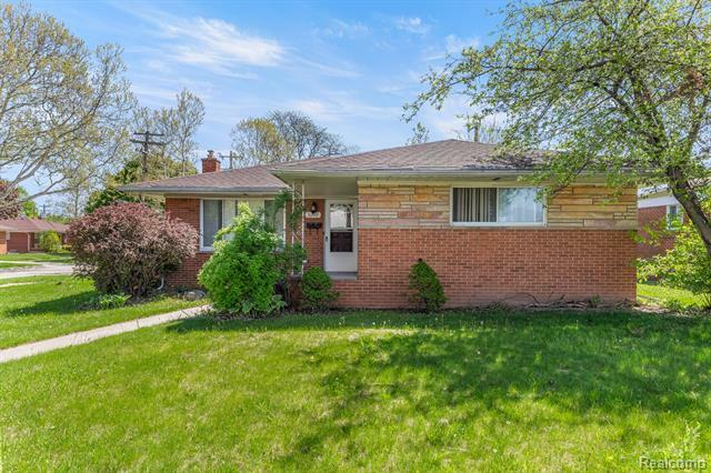 Property Photo: 6240 Shadowlawn Street MI 48127