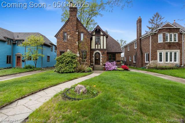 Property Photo: 18925 Birchcrest Drive MI 48221