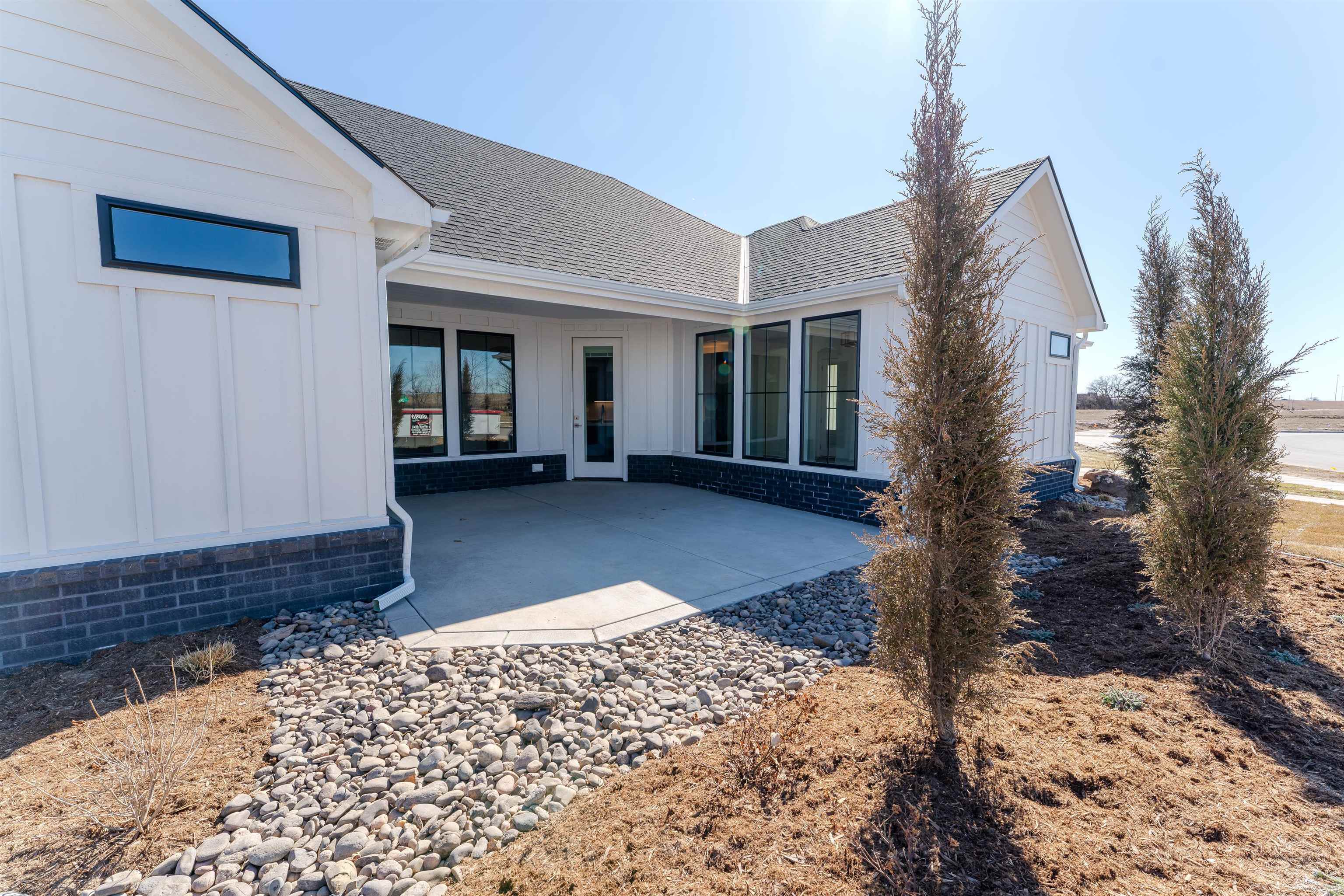 Property Photo: 2628 N Shearwater KS 67204