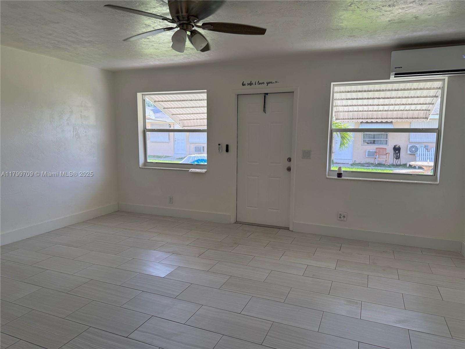Property Photo: 2901 Polk St 10 FL 33020