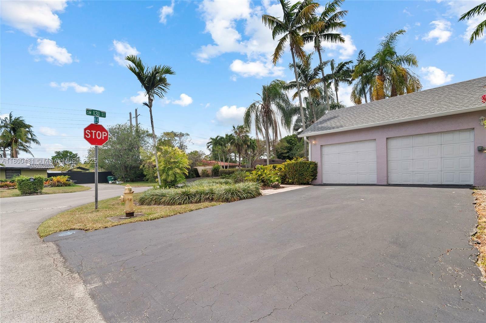 Property Photo: 9905 SW 131st St FL 33176