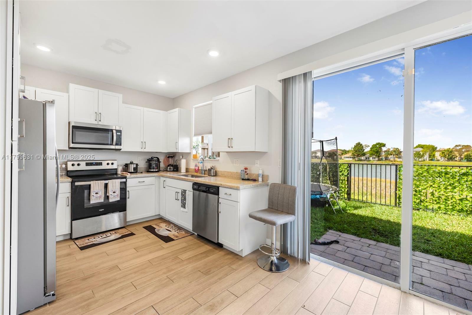 Property Photo: 1176 SE 23rd Ave FL 33035