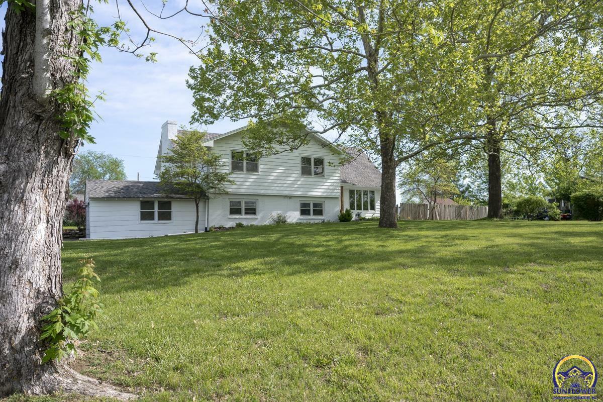 530 NE 35th St  Topeka KS 66617 photo