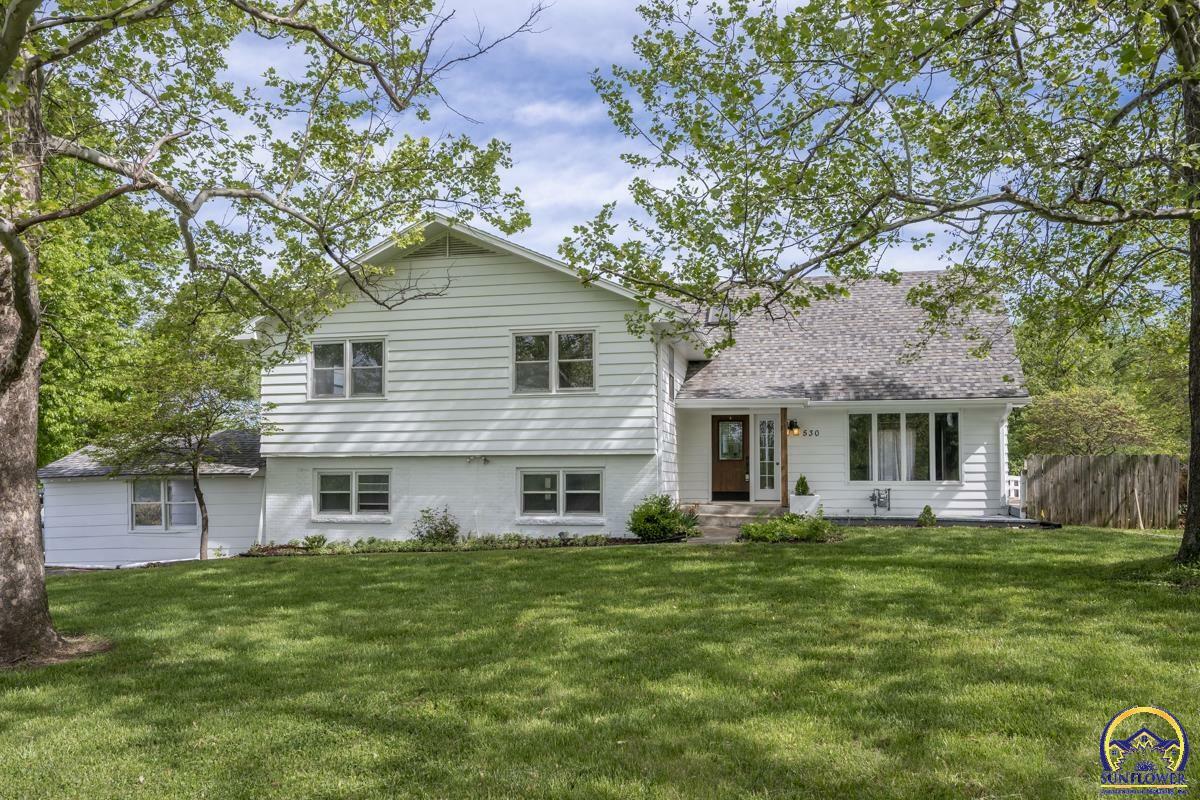 Property Photo: 530 NE 35th St KS 66617