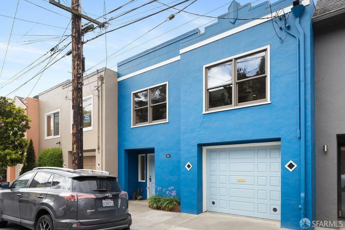 Property Photo: 151 Moffitt Street CA 94131
