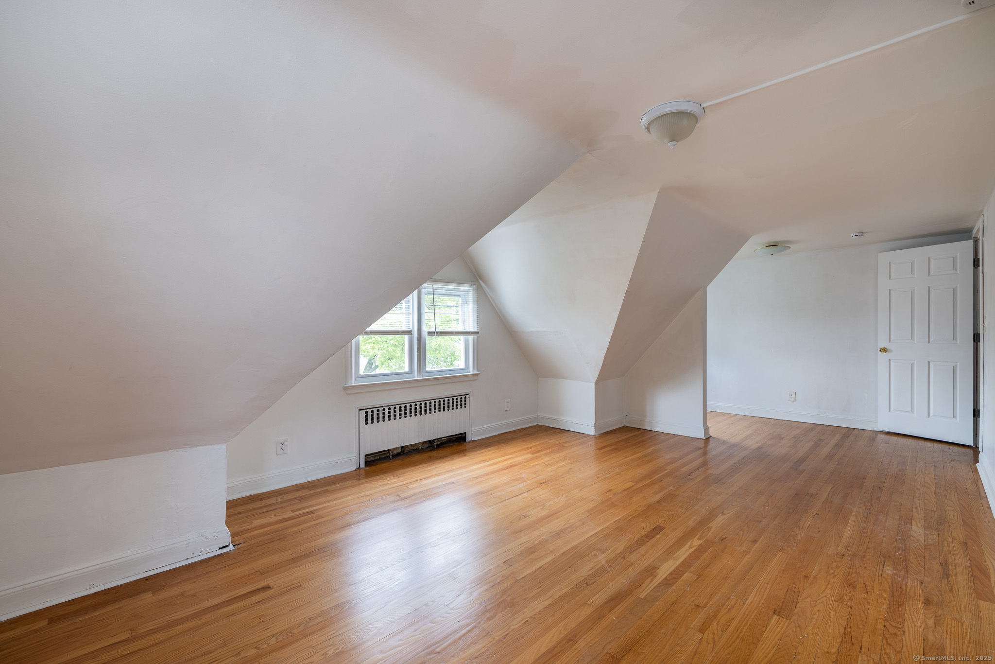 Property Photo: 436 Sedgewick Avenue 2nd Floor CT 06615